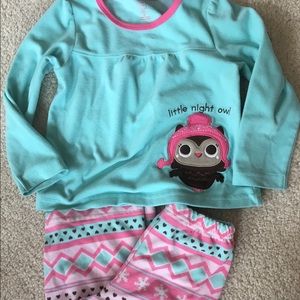 Lot of girls 3t pjs